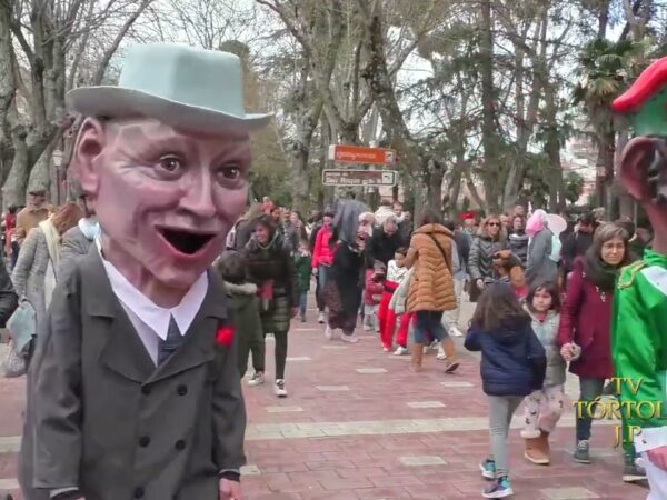 Fiesta y Tradición en Guadalajara: El Encanto de los Cabezudos