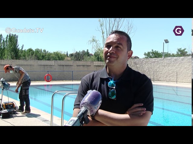 Piscina Villanueva de la Torre: Guía Completa para el Chapuzón Perfecto